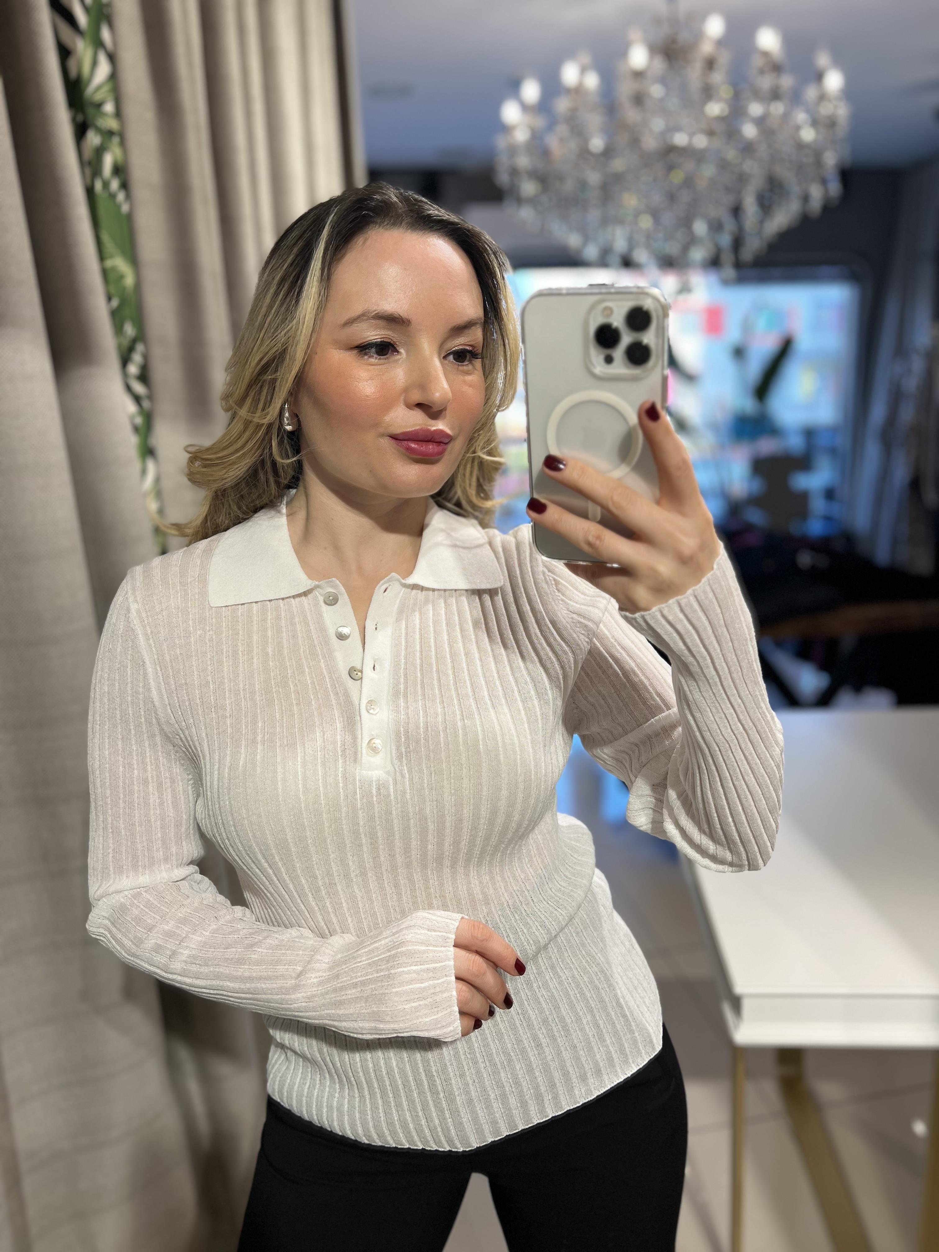 Polo Yaka Düğmeli Ekru İnce Triko Kazak