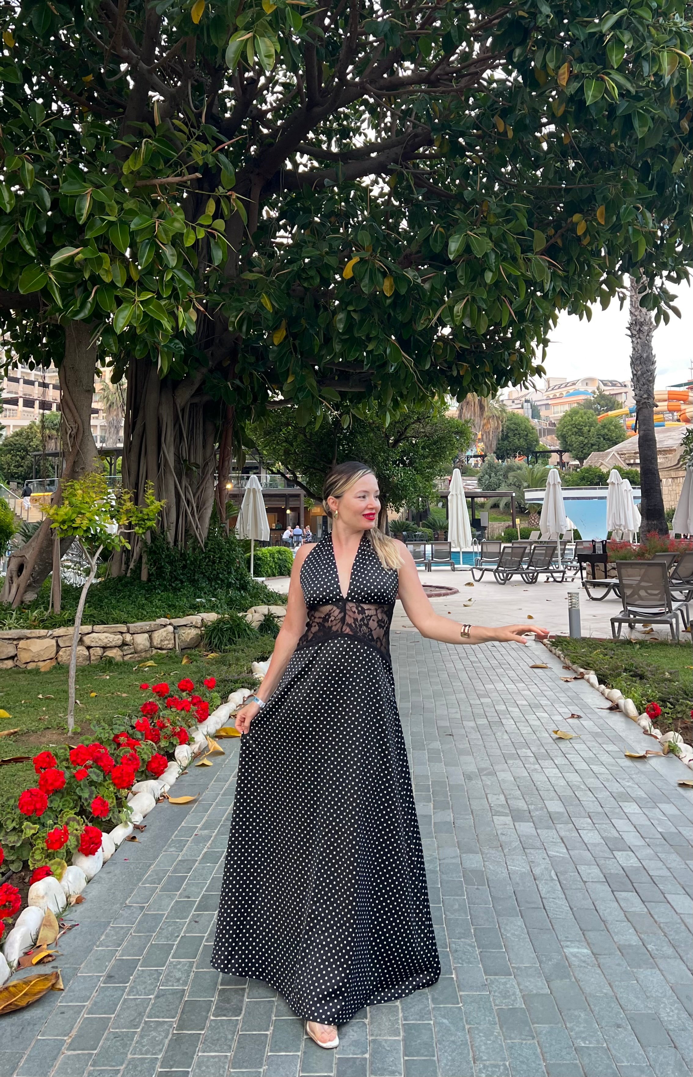Puantiye Desenli Saten Elbise