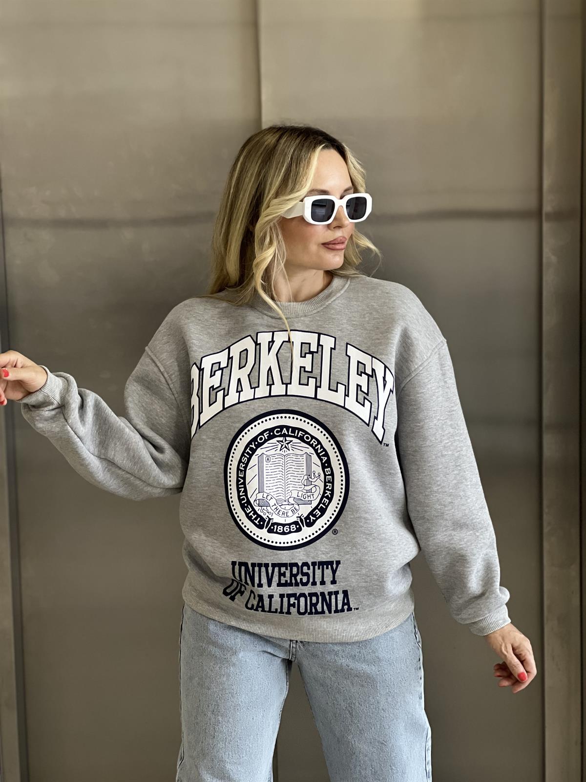 Şardonlu Üç İplik Berkeley Baskılı Gri Sweatshırt 