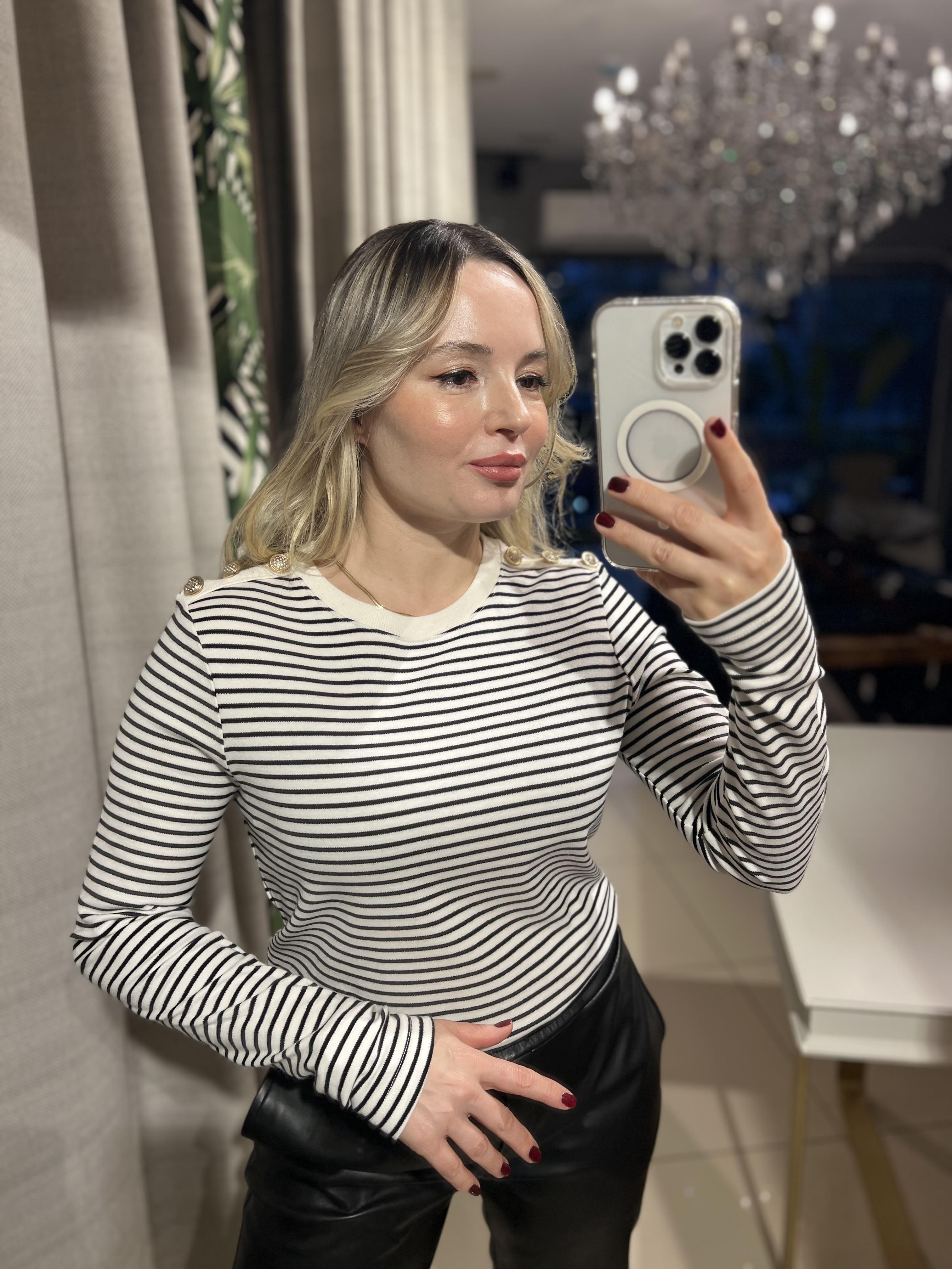 Siyah Beyaz Çizgili Bluz