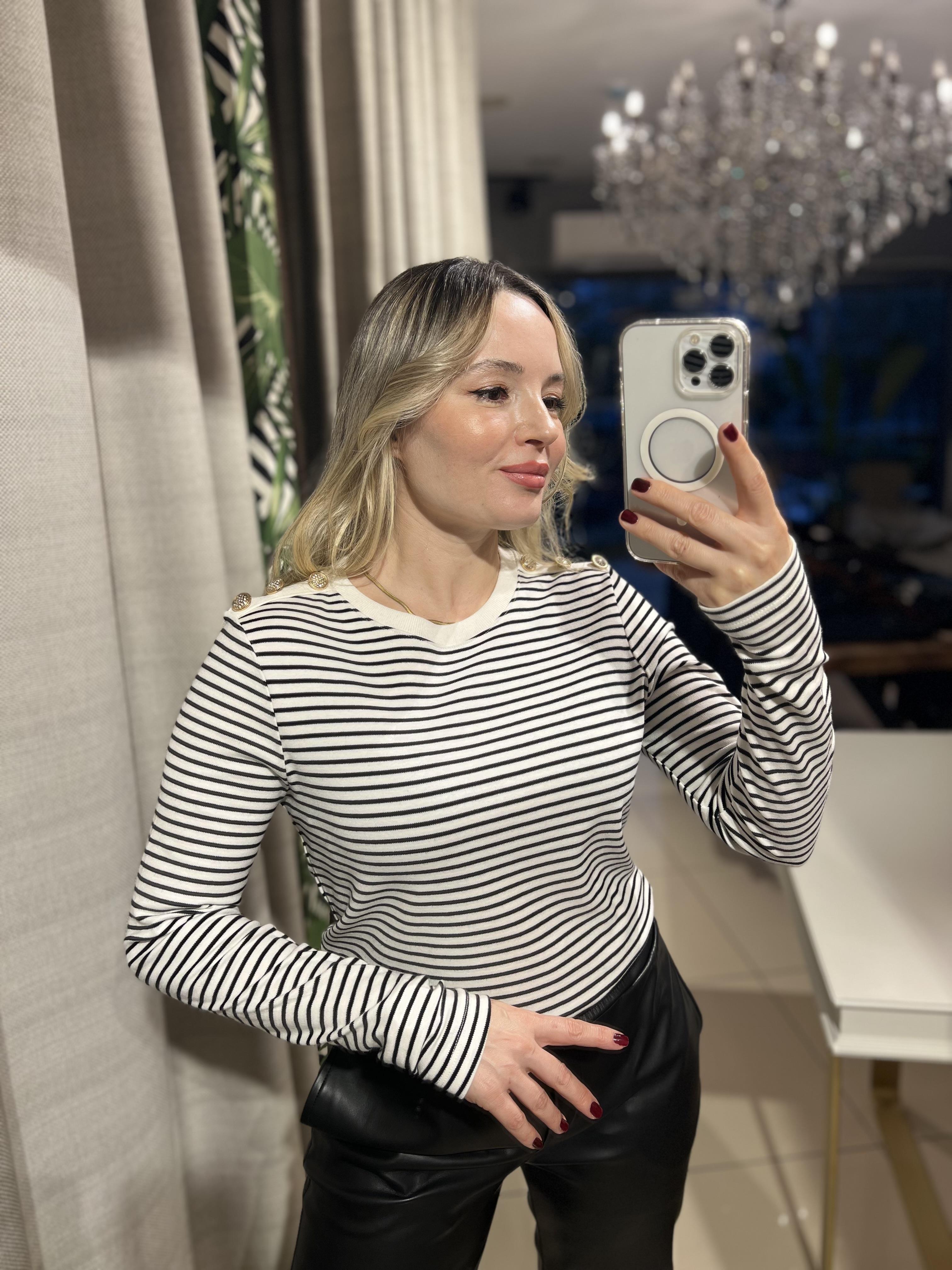 Siyah Beyaz Çizgili Bluz