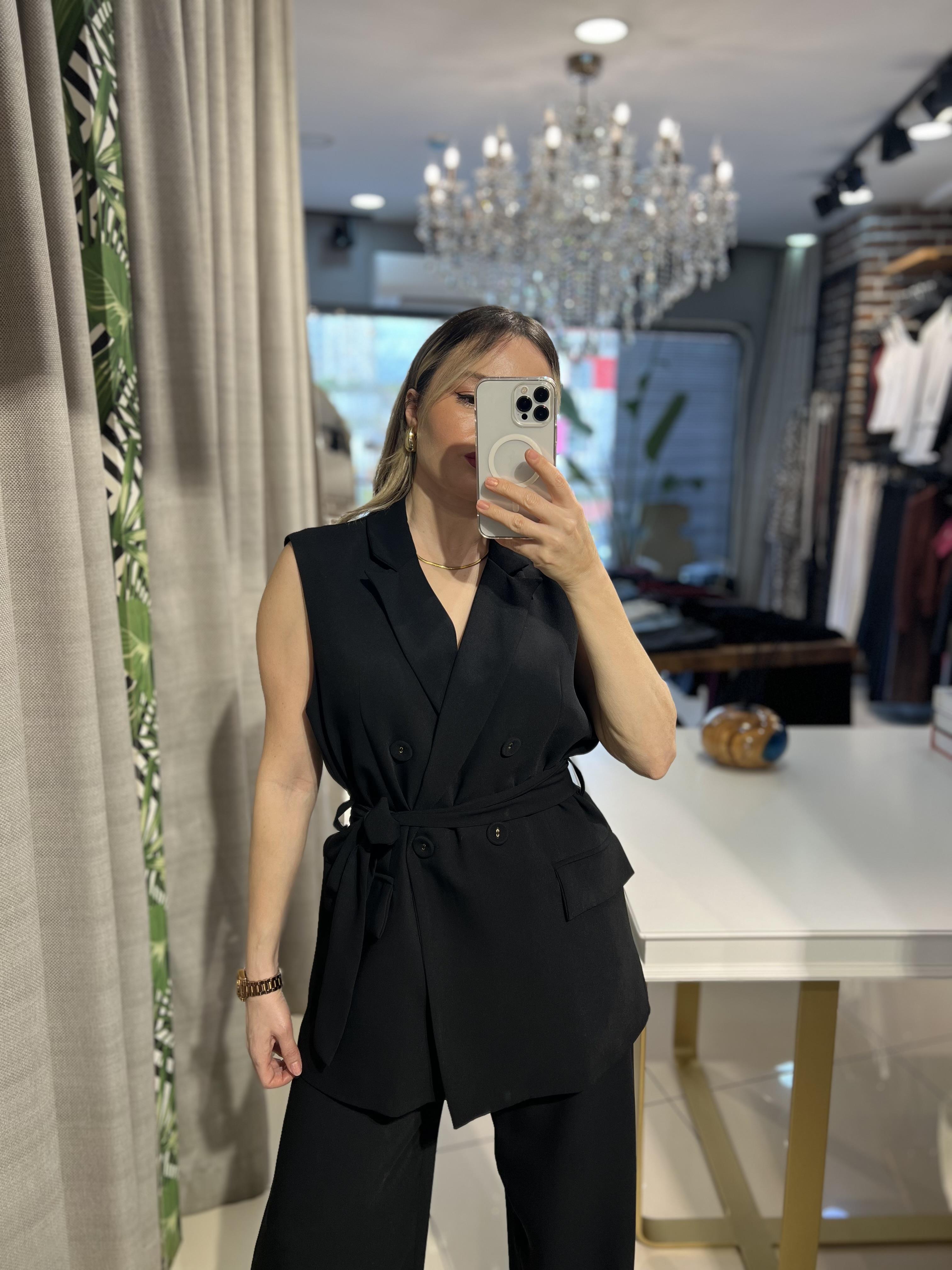 Siyah Kemerli Yelek-Pantolon Takım