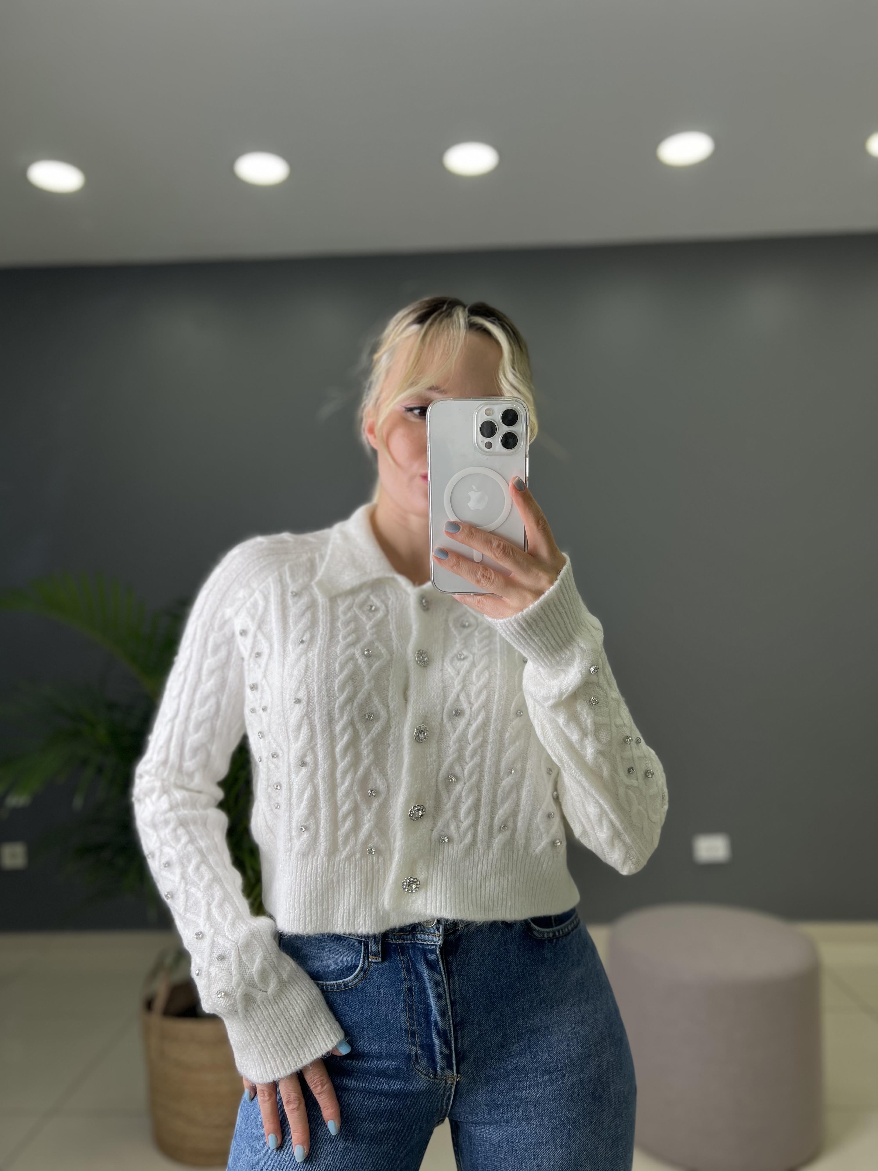 Taş Aksesuarlı Beyaz Triko Crop Hırka