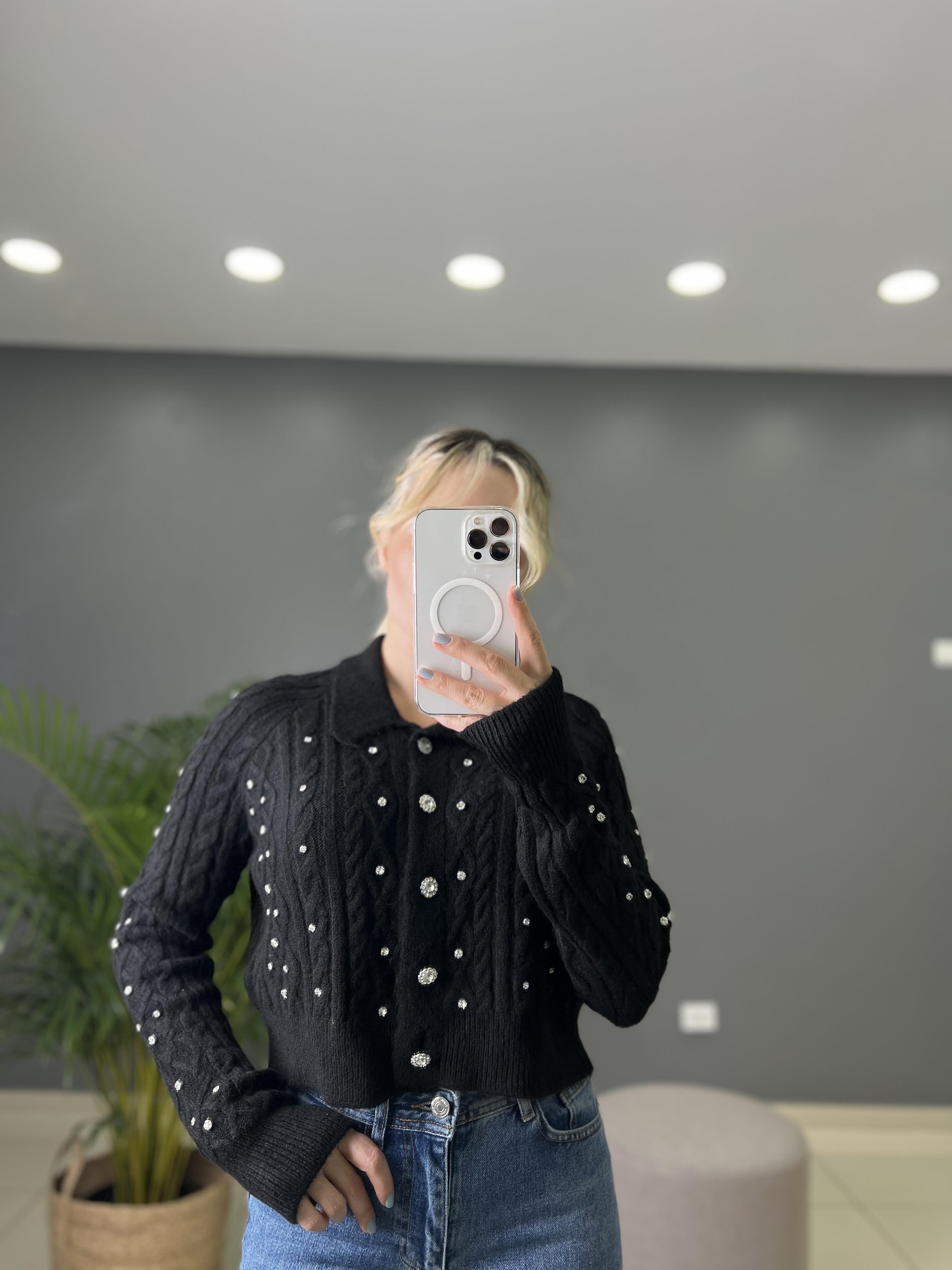 Taş Aksesuarlı Siyah Crop Triko Hırka