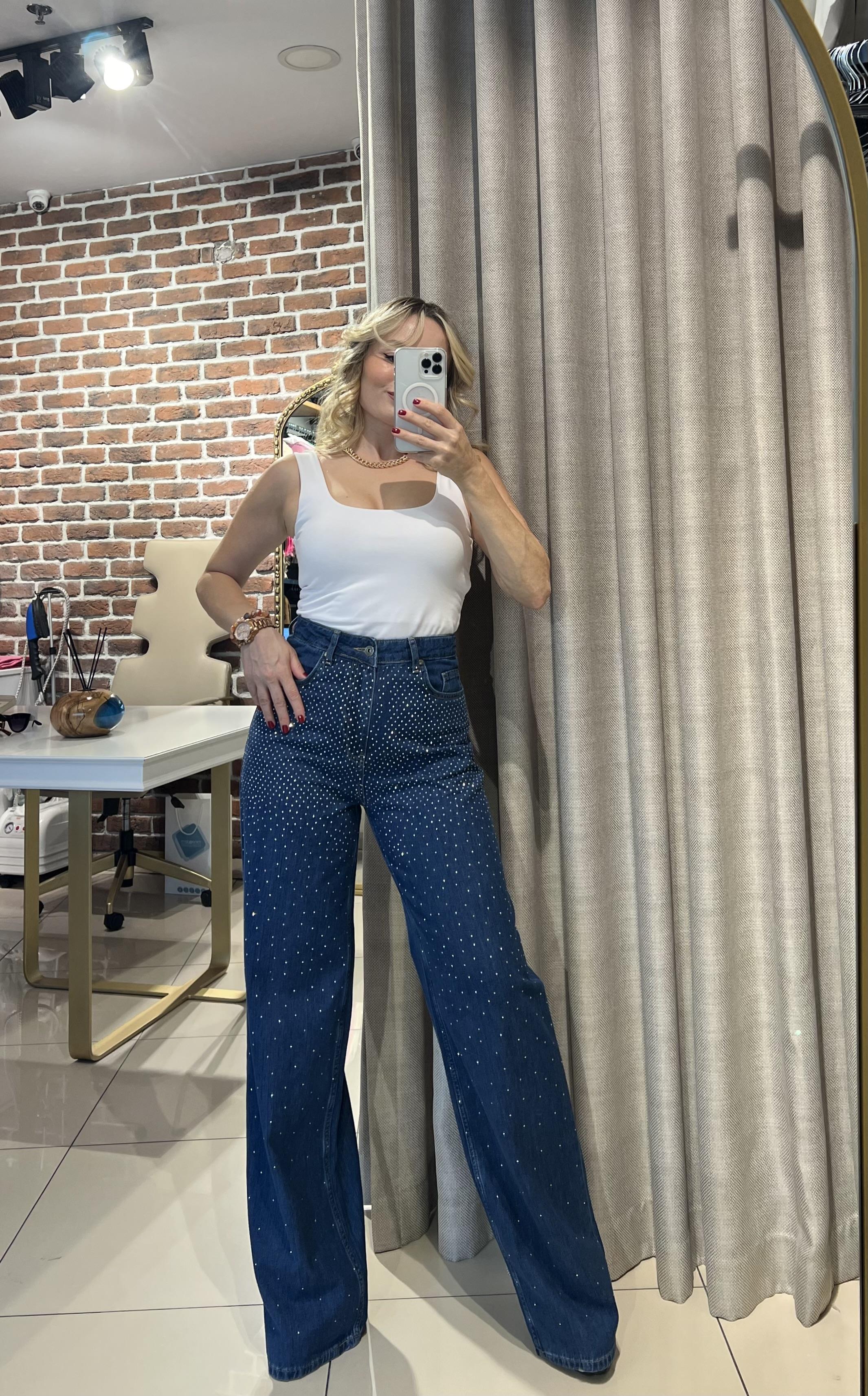 Taş İşleme Detaylı Jean Pantolon