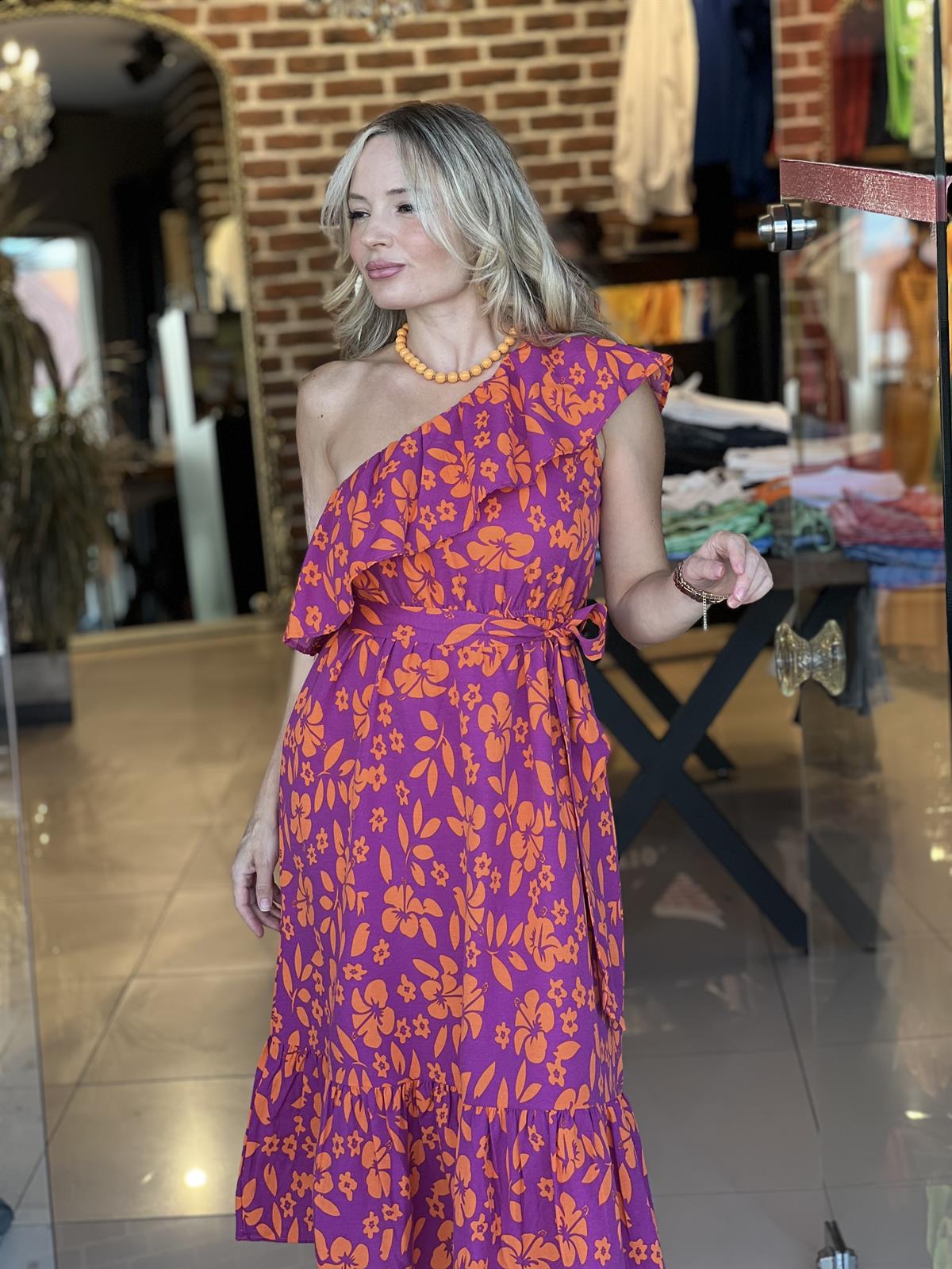 Tek Omuz Çiçek Desenli Turuncu Elbise