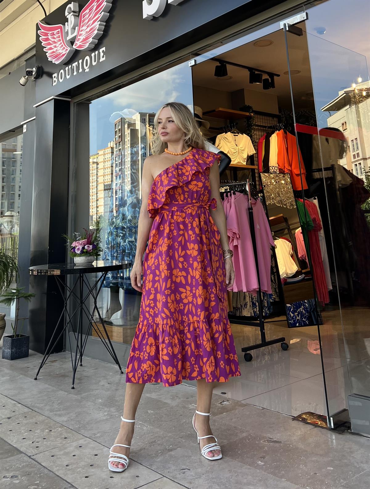 Tek Omuz Çiçek Desenli Turuncu Elbise