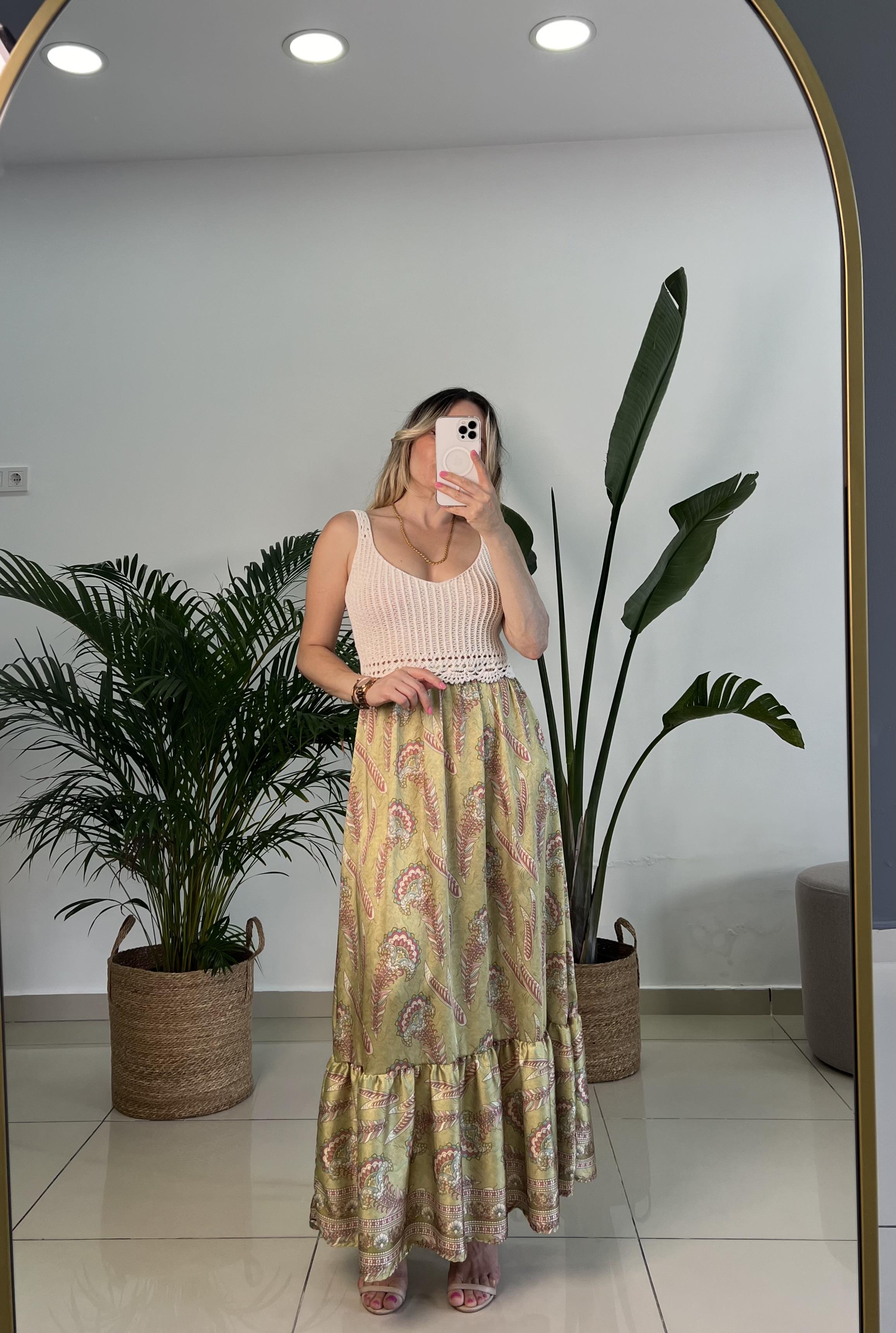 Üst Kısım Örme Detaylı Askılı Elbise