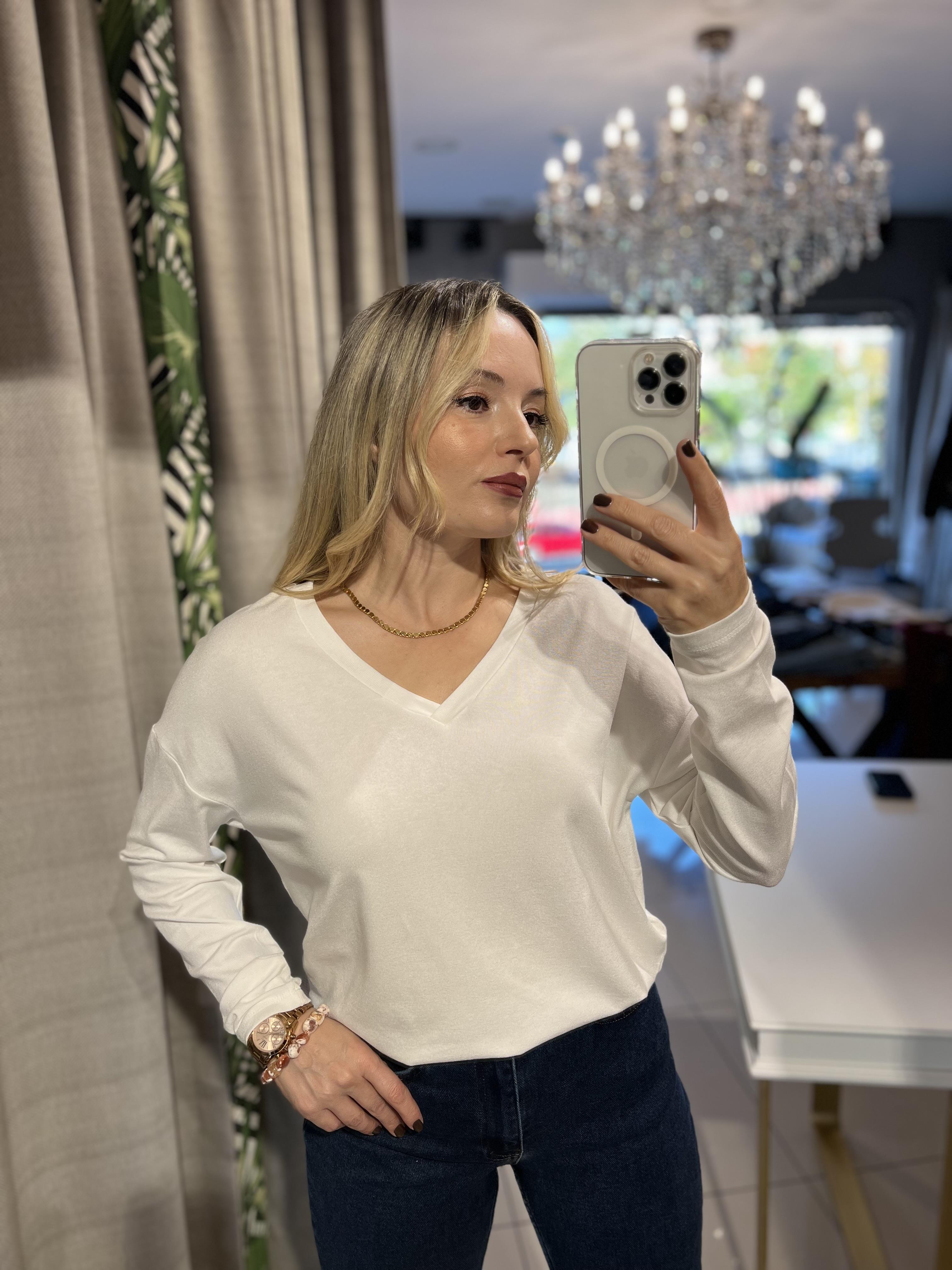 V Yaka Ekru Likralı Penye Bluz