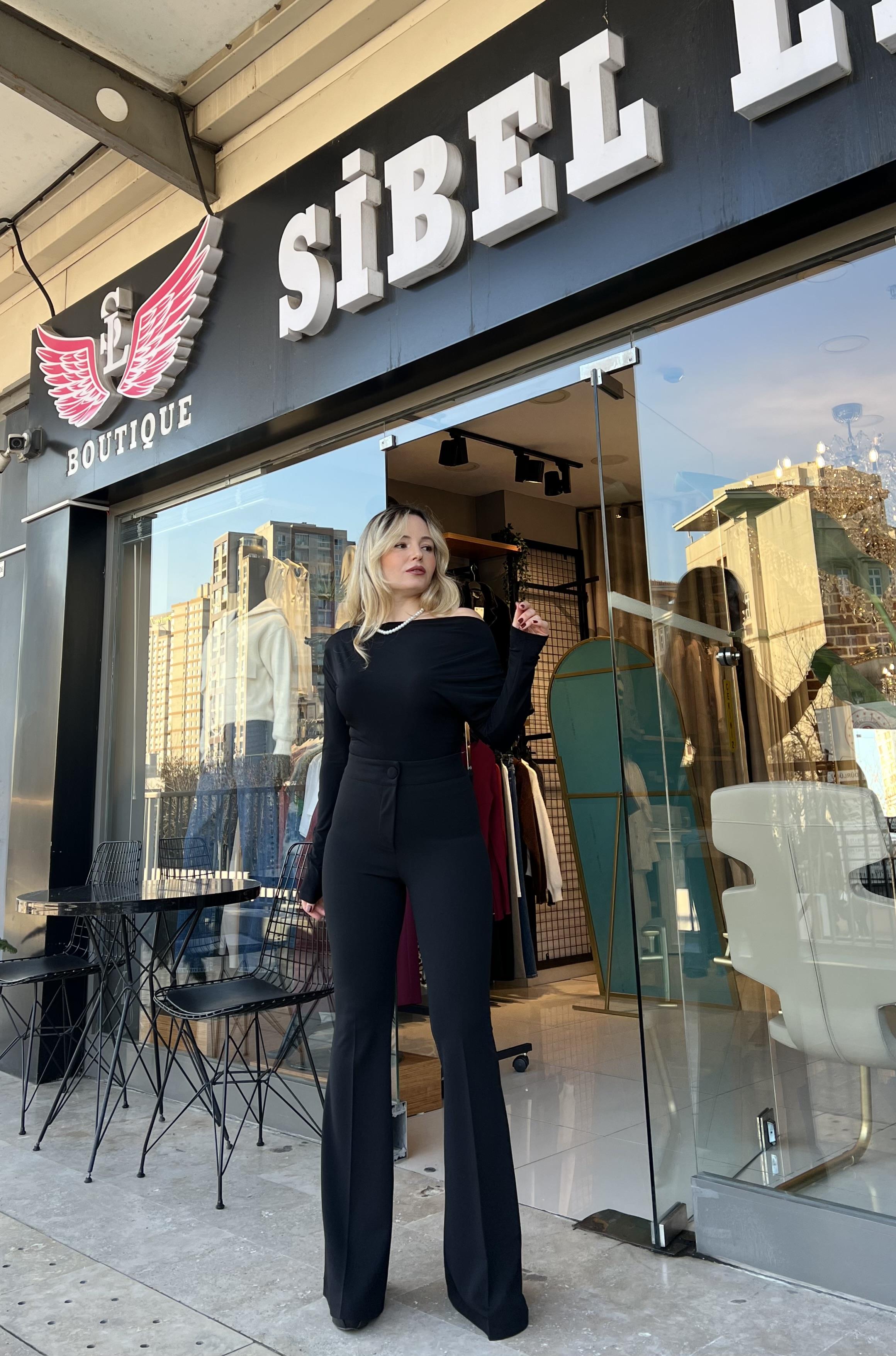 Yüksek Bel İspanyol Paça Siyah Pantolon