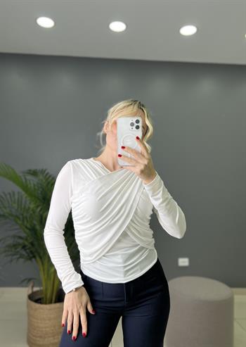  Ekru Omuzları Çapraz Büzgülü Bluz