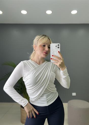  Ekru Omuzları Çapraz Büzgülü Bluz