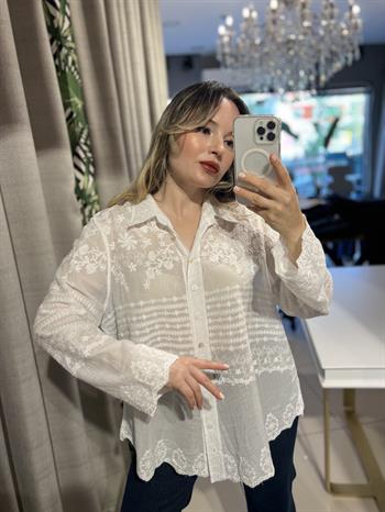 Beyaz İthal Keten İşlemeli Gömlek