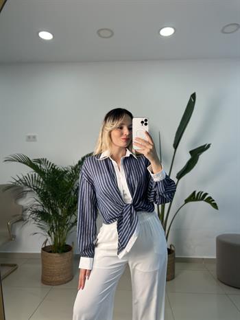 Beyaz Yakalı Çizgili Lacivert Gömlek