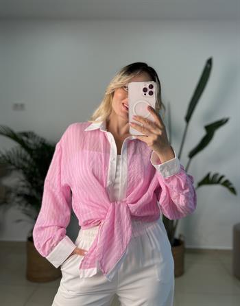 Beyaz Yakalı Çizgili Pembe Gömlek