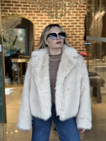 Ceket Yaka Bej Peluş Kürk