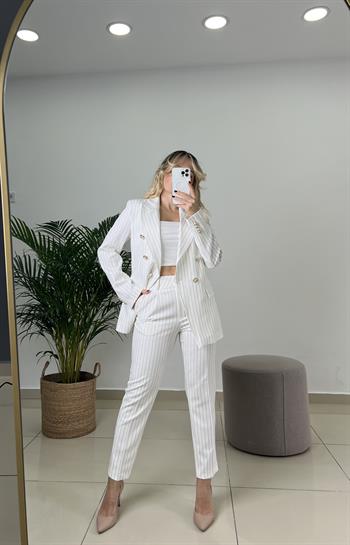 Çizgili Ekru Takım Elbise 
