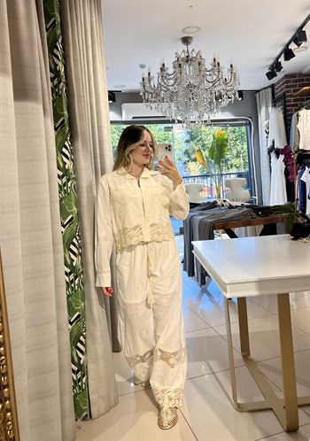 Dantel  Detaylı Bej Gömlek Pantolon Takım
