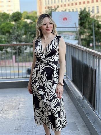 Siyah Desenli Önü Burgu Detaylı Elbise