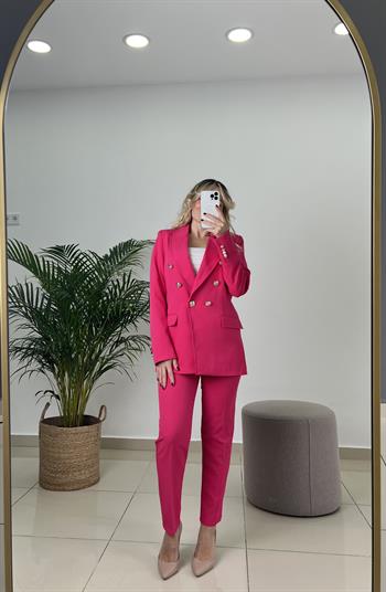 Düğme Detaylı Blazer Ceketli Fuşya Takım Elbise 