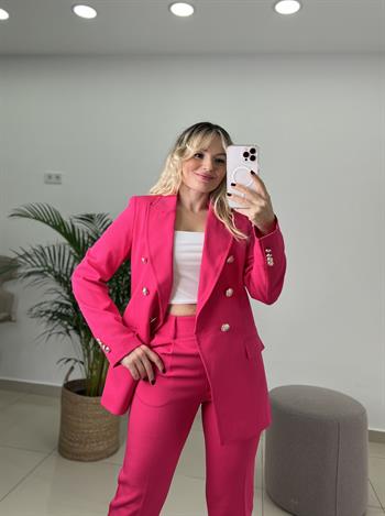 Düğme Detaylı Blazer Ceketli Fuşya Takım Elbise 