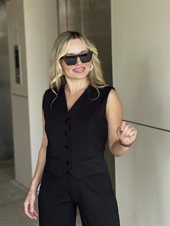 Düğme Detaylı Krep Kumaş Siyah Yelek