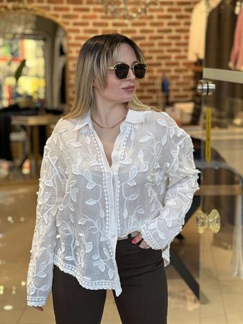 Ekru Çiçek Desenli Jakarlı Gömlek