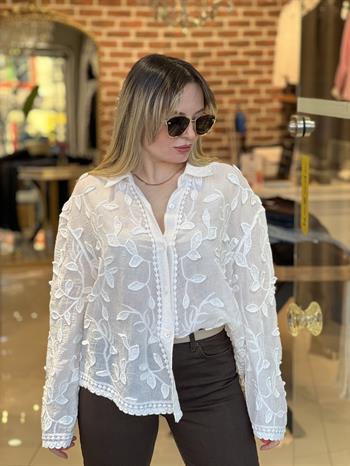 Ekru Çiçek Desenli Jakarlı Gömlek