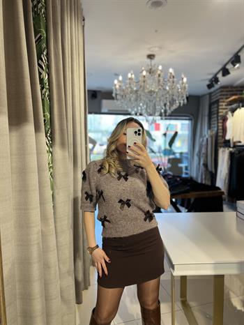 Fiyonk Detaylı Koyu Vizon Melanj Triko Kazak