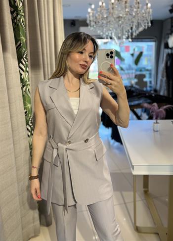 Gri Beli Kuşaklı Yelek-Pantolon Takım