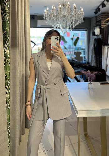 Gri Beli Kuşaklı Yelek-Pantolon Takım