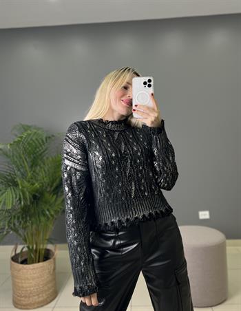 İri Saç  Örgü Desenli Siyah Gümüş Işıltı Detaylı Triko Bluz