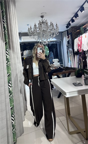 Kahverengi Şerit Detay Ceket Pantolon Takım