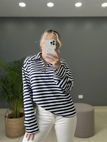 Kamyoner Yaka Fermuar Detaylı Çizgili Triko 