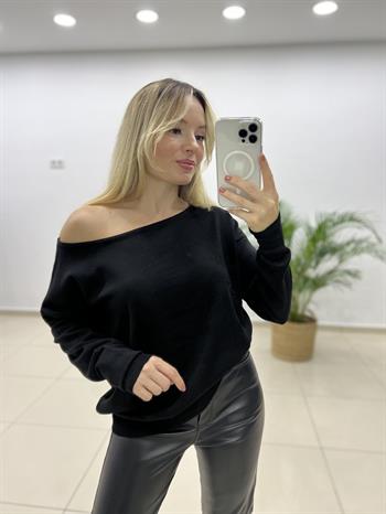 Kayık Yaka İnce Siyah Triko