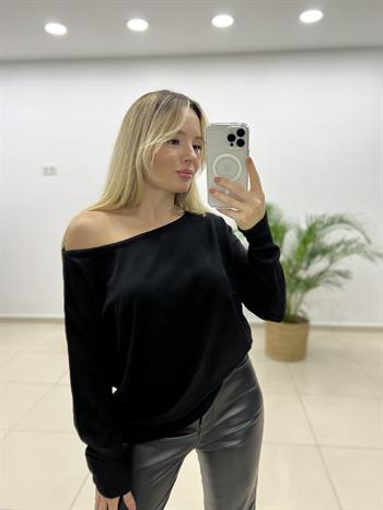 Kayık Yaka İnce Siyah Triko