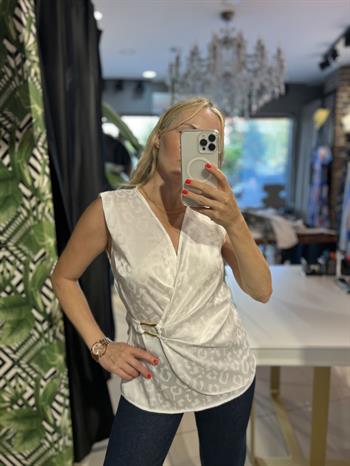 Kendi Kumaşından Leopar Desenli Ekru Bluz