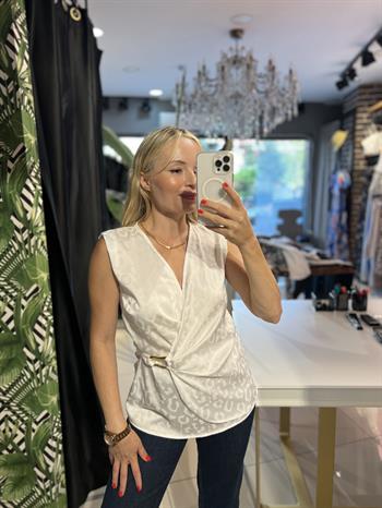 Kendi Kumaşından Leopar Desenli Ekru Bluz