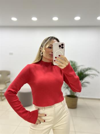 Kırmızı Yarım Balıkçı Yaka Crop Kazak