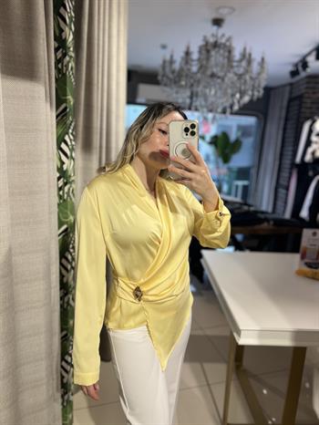 Kruvaze Yaka Sarı Bluz