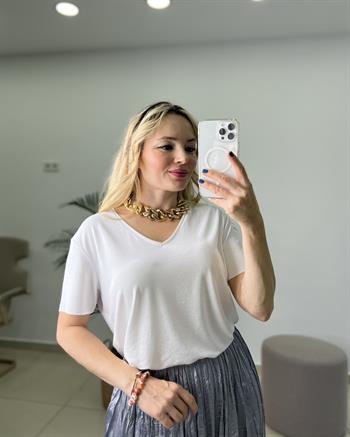 Lazer Kesim Tensel Kumaş V Yaka Beyaz Tişört 