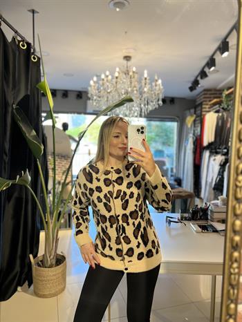 Leopar Desen Düğmeli Sakal Hırka