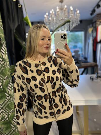 Leopar Desen Düğmeli Sakal Hırka