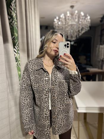 Leopar Desen Oversize Denim Gömlek