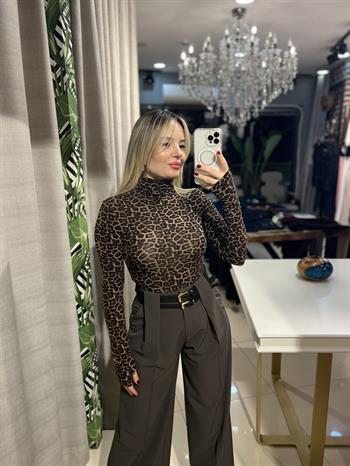 Leopar Desenli Balıkçı Yaka Top