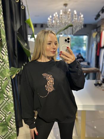 Leopar Figürlü Siyah Sweatshirt