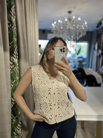 Natural Kendinden Desenli V Yaka Yelek