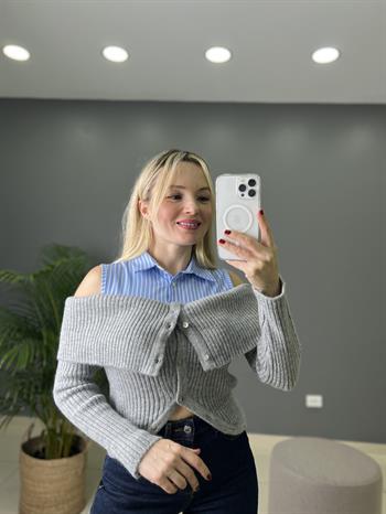 Orijinal Marka Modeli Gömlek Detaylı Triko Bluz 