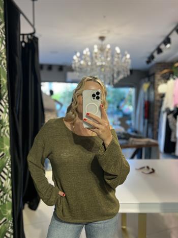 Oval Yaka Yumuşak Dokulu Haki Triko Kazak