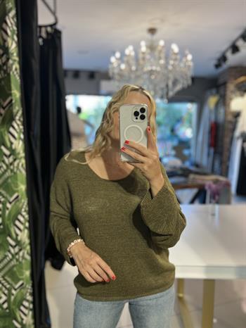 Oval Yaka Yumuşak Dokulu Haki Triko Kazak